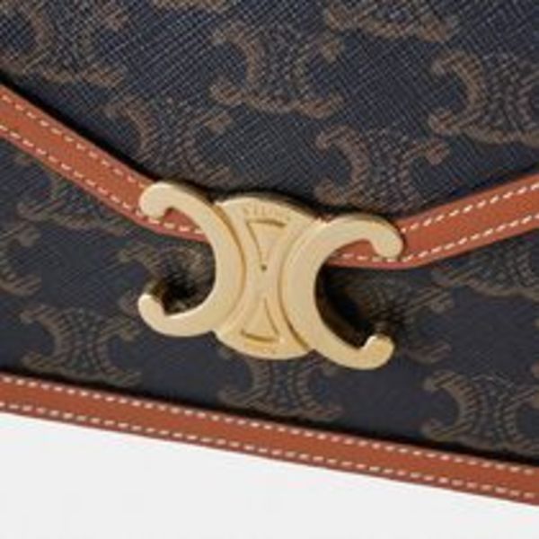 人気【CELINE】チェーンウォレット トリオンフ ショルダーバック