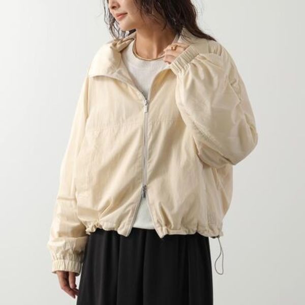 WEEKEND MAX MARA ナイロンジャケット NURAGHE