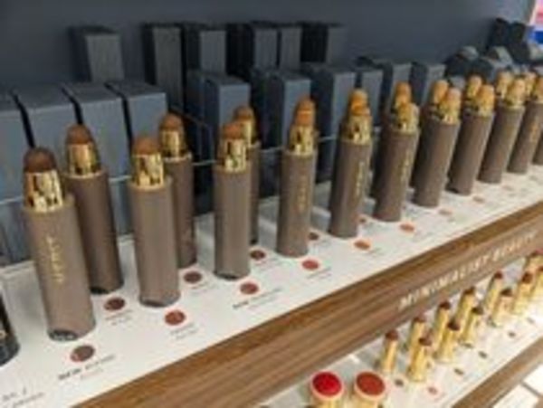セレブ愛用【MERIT】ファンデーション&コンシーラースティック