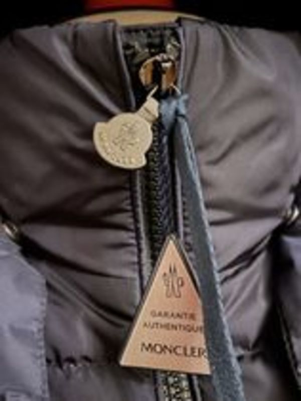 Moncler CHARPAL 14A ブラック / ナイトブルー
