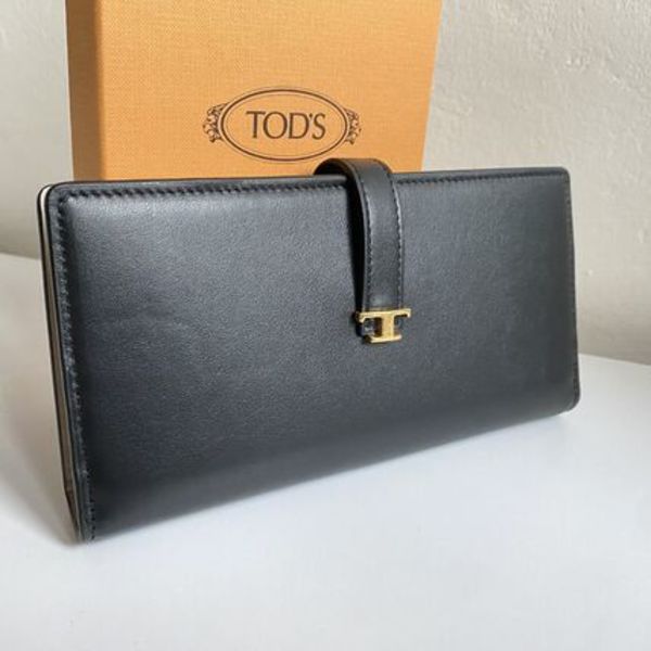 プレゼントに最適♪ TOD'S  TIMELESS STRAP WALLET