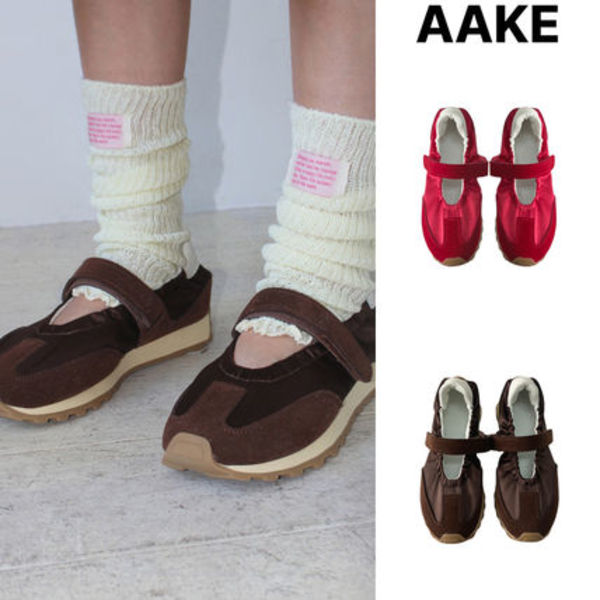 【AAKE】VELCRO MERYJANE SNEAKERS