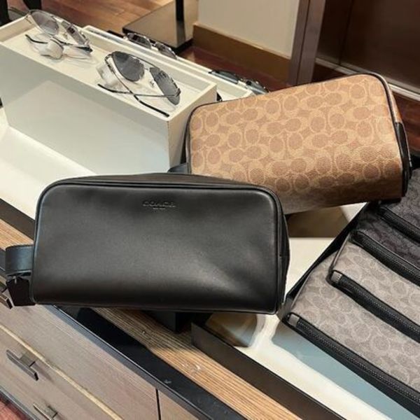 【COACH】 ラージ トラベルキット 大容量 トラベルポーチ メンズ