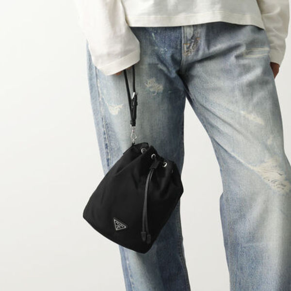 PRADA  ポーチ 1NS369 R067 Re-Nylon リストレット付き