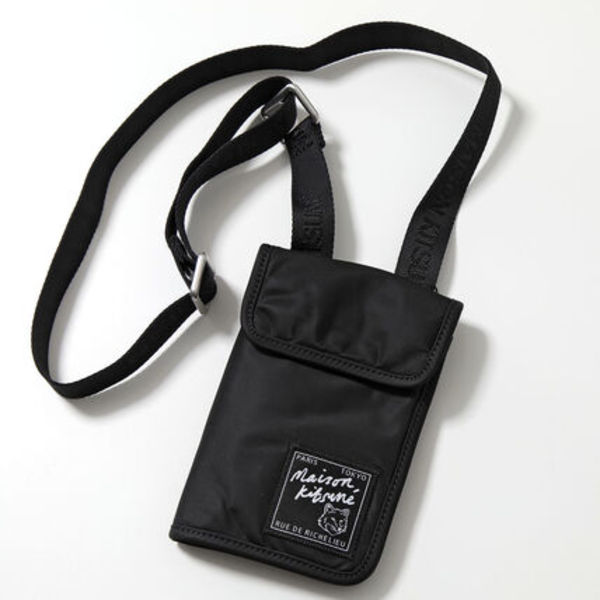 MAISON KITSUNE ショルダーバッグ MM05362WQ1001