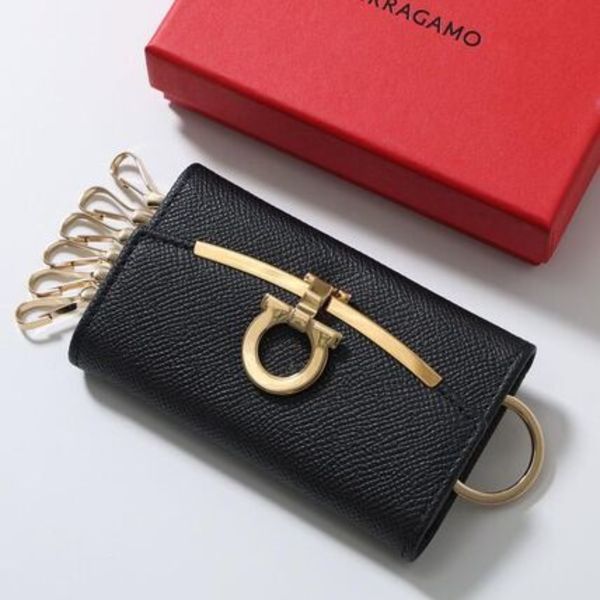 FERRAGAMO キーケース GANCINI 22D151 6連