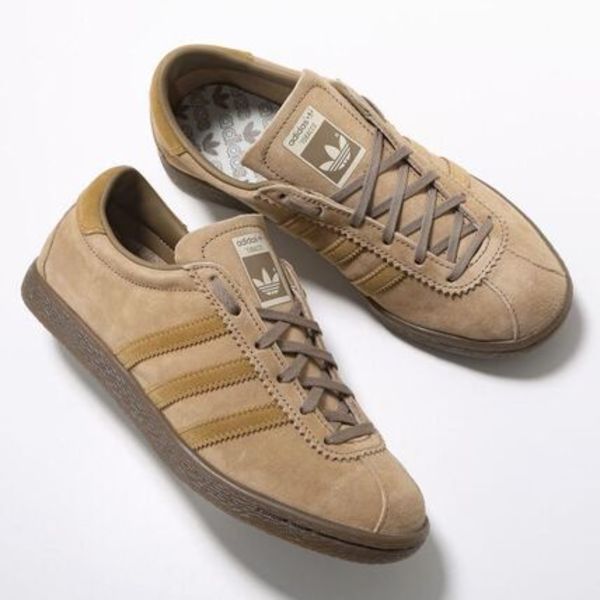adidas Originals スニーカー TOBACCO GY7396 スウェード