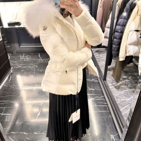 ★MONCLER★カラバリあり♪取り外し可能ファー付きダウン BOED