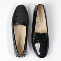 ぺたんこは譲れないんです!アクティブママのお洒落シューズ♡正解は「TOD'S(トッズ)」でした!