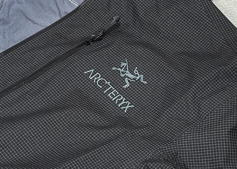 アウトドア界“最高レベル”の機能とデザイン性。カナダ生まれのARC’TERYX(アークテリクス)を徹底分析!!