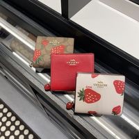 【15,000円以内】値段もサイズも可愛くなくちゃ♡大人女子にちょうど良い【ミニ財布】《ブランド6選》