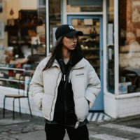 合わせやすさNo.1♡トレンド「ショート丈ダウンジャケット・コート」は定番ブランドでハズれなし。