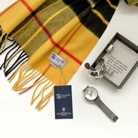 「無地orチェック、どっちにする?」ストール界の巨匠Johnstons(ジョンストンズ)の【ストールの選び方】