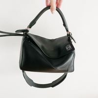 【SH編集部発】わたしの愛しき"推しアイテム"のハナシ。│vol.3「バッグ好きの私がついつい2色買いしたLOEWE(ロエベ)のパズルバッグ」