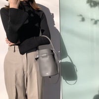 持つだけでこなれ感がアップ!バケツ型バッグがリリースラッシュ中