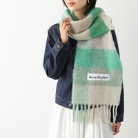 大人気Acne(アクネ)のマフラー♡タグをアピールできる巻き方講座