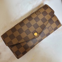 <長財布ラバーに捧ぐ>あなたは何色が好き?風水で考える色別オススメ長財布♡