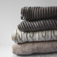 メンズニットは「ローゲージ」or「ハイゲージ」?オシャレな大人の選択とは