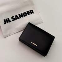 《20代レディース》が選ぶ「お財布」人気ブランド30選&種類別おすすめ15選!