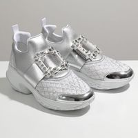 スニーカー慣れしていない女性へおすすめする!【レディライク】なスニーカー4選