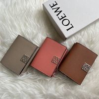 もうチェックした?LOEWE(ロエベ)のお財布は“ナチュラルなアースカラー”が断トツ人気♡