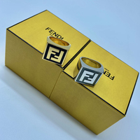 《メンズにおすすめ》FENDI(フェンディ)のアクセサリーなら気品と華やかさを同時に出せる!