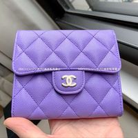 カラバリ豊富で最高にカワイイ!投資するなら「CHANEL(シャネル)のミニ財布」