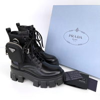 実用的でお洒落な「コンバットブーツ」で足元がクールに決まる! | 選ぶポイント・スタイリング・アイテムをチェック✓