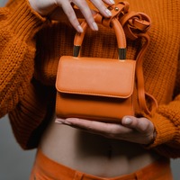 そのマンネリ、バッグのせいかも?いまっぽ垢ぬけコーデには【プチプラのカラーバッグ】で差をつけて♡