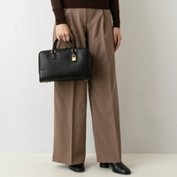 伝説のLOEWE(ロエベ)アイコンバッグがリデザイン!2021FWのIT BAGは仕事にも使えるアマソナに間違い無し♡