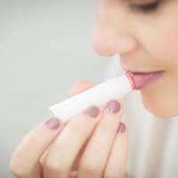 ギフトにぴったり!女性が喜ぶ「リップクリーム・リップケア」アイテム特集♡