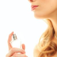 本当の意味でクリーンな香り。広い“視野”で買い物するべき時代だからこそ知って欲しい「エシカルな香水」3選