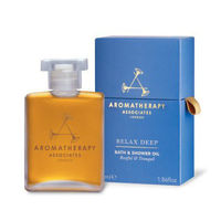 疲れた身体を癒してくれるアロマセラピーアソシエイツのオイルは自分にもお友達へもぴったりなアイテム