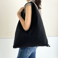 私とにかく荷物が重いんです。快適に持てるバッグ教えて!【バッグコンシェルジュ│vol.1】