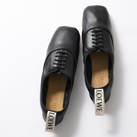 今セールで狙うべきなのは「今から履けて春まで使えるシューズ」