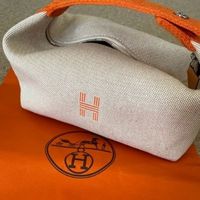 憧れエルメスのポーチがバッグとして使えるって本当!?【注目モデル3選】