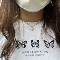 【Y2Kファッション】おしゃれな人が取り入れてる“バタフライ・蝶々”のアイテムって?