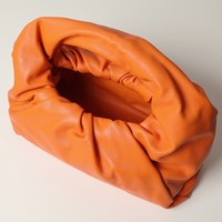 くしゅっと感が可愛い♡春のマストバイは「ギャザーバッグ」に決まり!