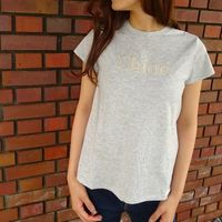 ハイブランドなのに1万円台から叶う!?大人も着られる「キッズロゴTシャツ」6選