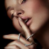 【写真映えも◎】マスク時代の新常識⁉すぐに“令和顔”になれる最新のハイライトの入れ方って?