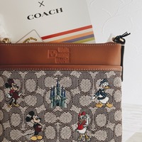DISNEY × COACH ウォルト・ディズニー50周年記念コレクション