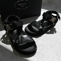 注目のPRADA(プラダ)は夏も目が離せない! アイテム別サンダル5選