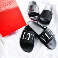 夏のアイテムに加えたい! メンズお勧め8ブランドのシャワーサンダル