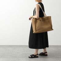 【5万〜10万円代】MARNIの新作《大容量》ロゴトート