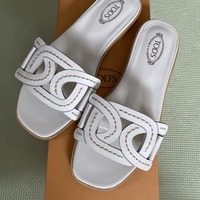 脱被り!?今年サンダルを狙うなら「TOD'S(トッズ)」が可愛い♡