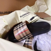 ハイブランドの【スライドサンダル】おすすめブランド5選