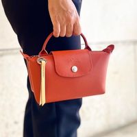 何コレ可愛すぎない♡!?「LONGCHAMP(ロンシャン)」の2022年新作ポーチが完売目前・・・!