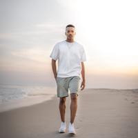 誰もが知っている、人気海外セレブがお手本◎!!【白Tシャツ】をオシャレにカッコよく着る方法とは??