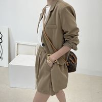 ただのスーツなんて言わせない!カラー別大人のこなれジャケットセットアップコーデ