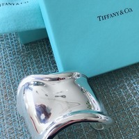 なんだか懐かしいのに新しい、お洒落な人が選ぶ「タイムレスジュエリー」♡